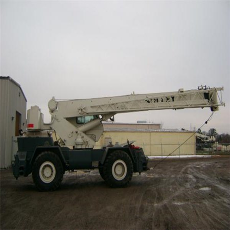 1999 Terex RT230